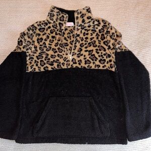 Women’s Leopard Print Half-Zip Sherpa Pullover - Black & Tan